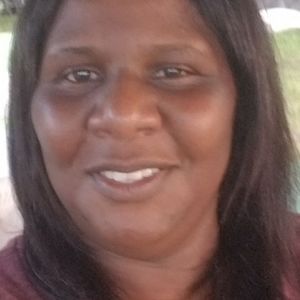 Meet your Posher, Charline